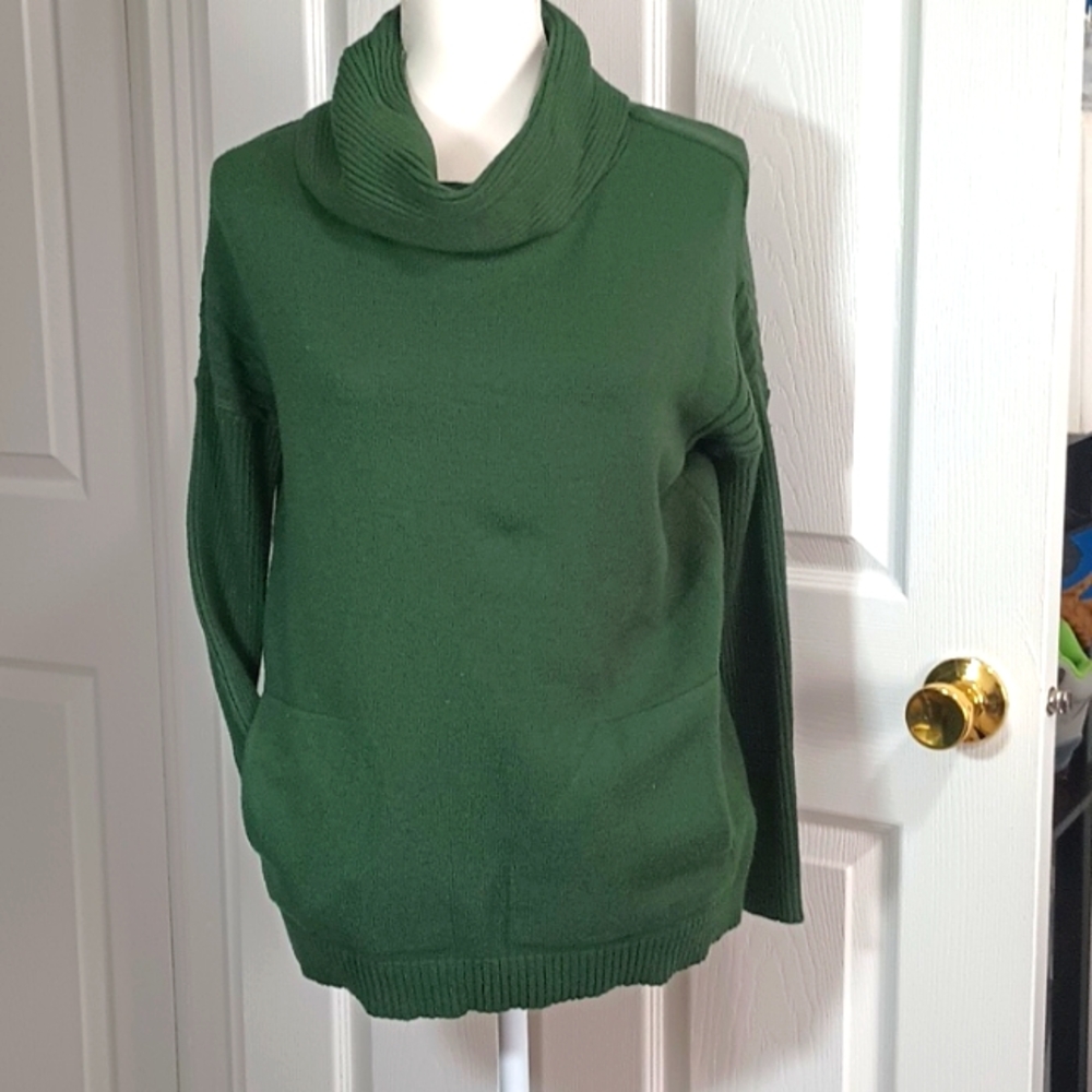 JOAN VAAS WOMENS COWL NECK MULTI-MEDIA TIGHT KNIT SWEATER  with pockets. Small